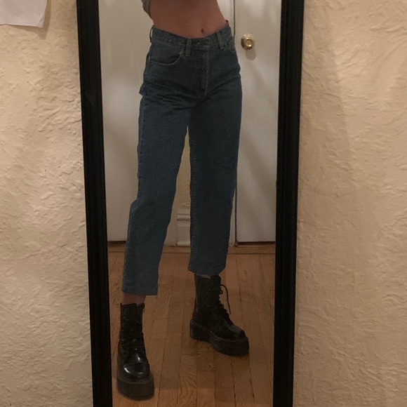High waisted Levi’s jeans - Picture 1 of 6